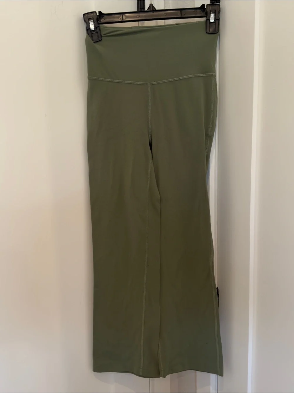Lululemon Groove Super-High-Rise Crop 23